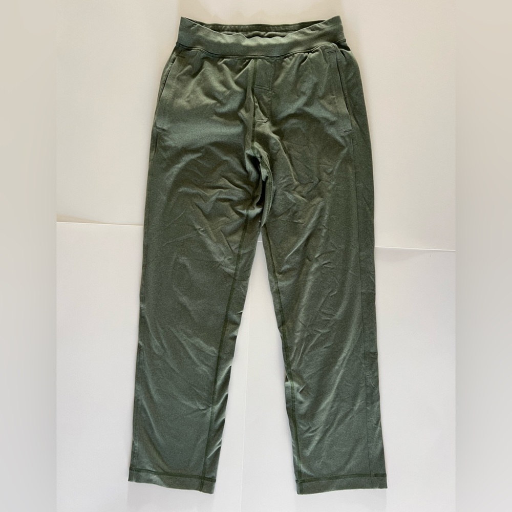 Lululemon Men’s Green Twill Pant Comfortable Sweatpants Size Medium